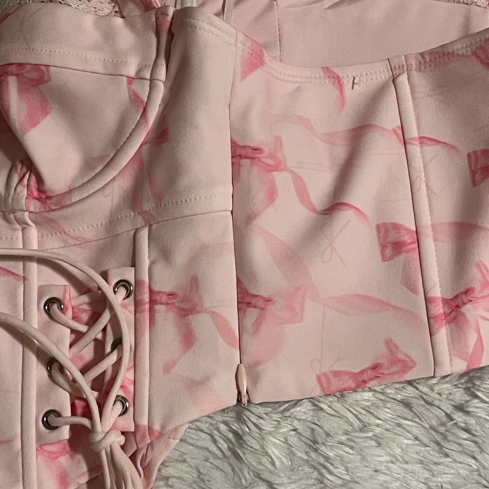EDIKTED Pink Bow Print Lace Up Halter Corset Style Crop Top Size S - Picture 13 of 13
